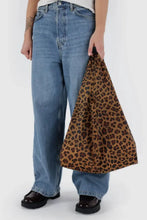 Load image into Gallery viewer, Standard Baggu - Leopard