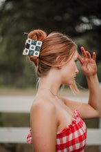 Load image into Gallery viewer, Daisy Patchwork Hair Claw