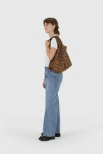 Load image into Gallery viewer, Standard Baggu - Leopard
