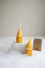 Load image into Gallery viewer, Little Gnome Beeswax Candle