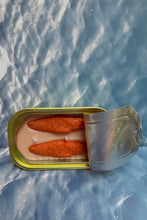 Load image into Gallery viewer, Tinned Fish Candle - Oakmoss & Amber