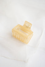 Load image into Gallery viewer, Cream Hair Claw Clip