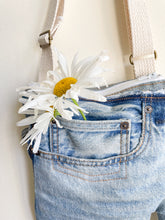 Load image into Gallery viewer, Denim HAND Bag 02