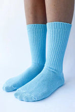 Load image into Gallery viewer, Dyed Cotton Socks