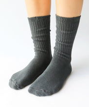 Load image into Gallery viewer, Dyed Cotton Socks