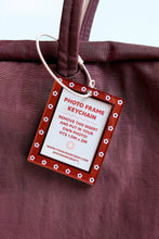 Load image into Gallery viewer, Photo Frame Keychain - Flowers