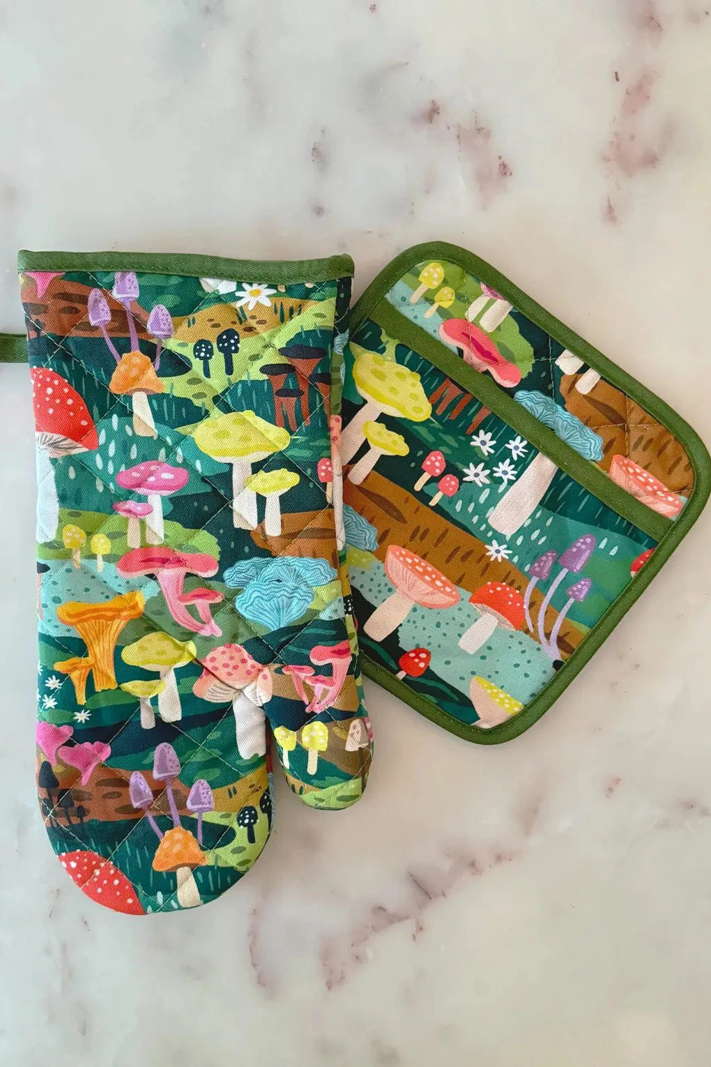 Oven Mitt + Pot Holder Set - Mushroom Heaven