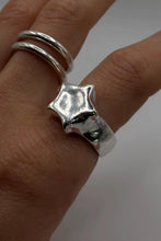 Load image into Gallery viewer, Star Ring