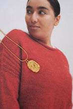 Load image into Gallery viewer, Tulip Pendant Necklace