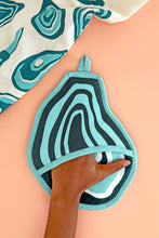 Load image into Gallery viewer, Oyster Pot Holder