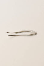 Load image into Gallery viewer, Silver Wavy Metal Hair Stick - Short
