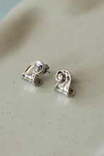 Load image into Gallery viewer, Silver Swirl Earrings