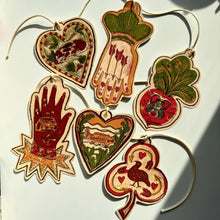 Load image into Gallery viewer, Illustrated Paper Garland - Rabbit Radish Hands and Heart