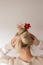 Load image into Gallery viewer, Flower French Hair Pins