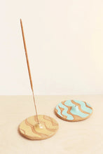 Load image into Gallery viewer, Ceramic Incense Holder - Wavy Banana