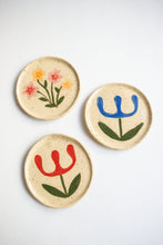 Load image into Gallery viewer, Flower Dish