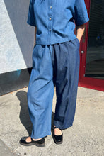 Load image into Gallery viewer, Chevy Two-Tone Barrel Leg Cotton Denim Pant