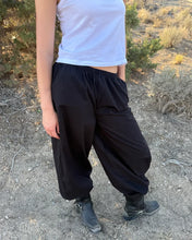 Load image into Gallery viewer, Bloom Pant - Black