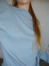 Load image into Gallery viewer, Enya Top - Blue Bird