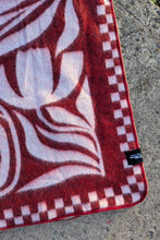 Load image into Gallery viewer, Fleurie Blanket
