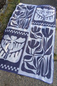Lillies Blanket