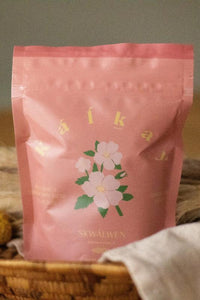 Kalkáy Wild Rose Yarrow Bath Salts