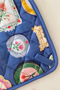 Oven Mitt + Pot Holder Set - Dinner Plates