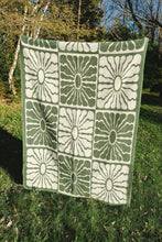 Load image into Gallery viewer, Eternal Sunshine Blanket - Matcha