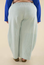 Load image into Gallery viewer, Bleached Heavyweight Denim Lantern Pant