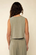 Load image into Gallery viewer, High Neck Linen Blend Vest - Sage