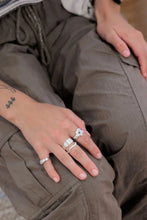 Load image into Gallery viewer, Wavy Stack Ring