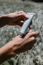 Load image into Gallery viewer, Téýwilh Sweetgrass, Sage &amp; Rose Geranium Face Cream