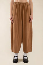 Load image into Gallery viewer, Linen Blend lounge pants in camel brown