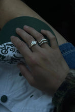 Load image into Gallery viewer, Spiral Ring