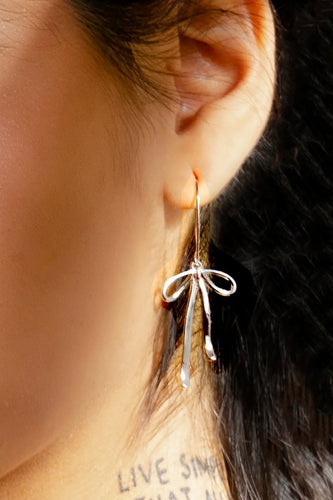 White Gold Bow Earring