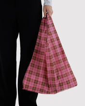 Load image into Gallery viewer, Standard Baggu - Azalea Pink Tartan