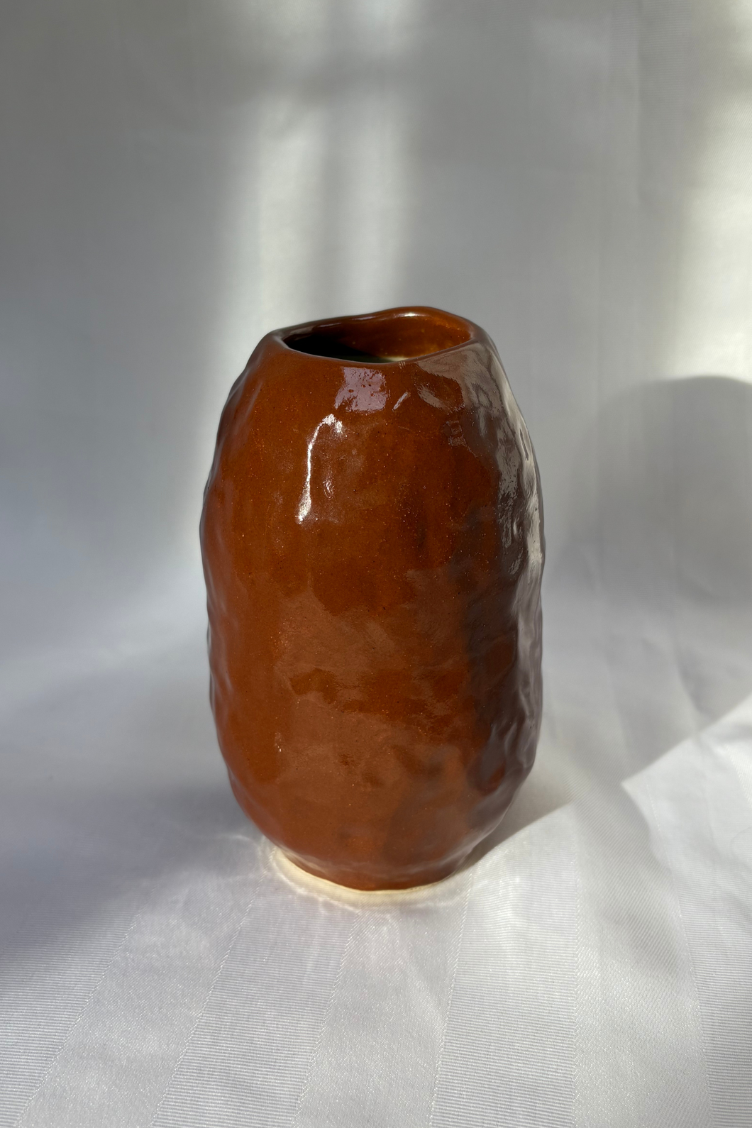 Round Vase - Chocolate