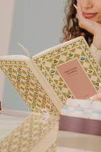 Load image into Gallery viewer, Guided Gratitude Journal