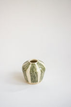 Load image into Gallery viewer, Mini Striped Vase