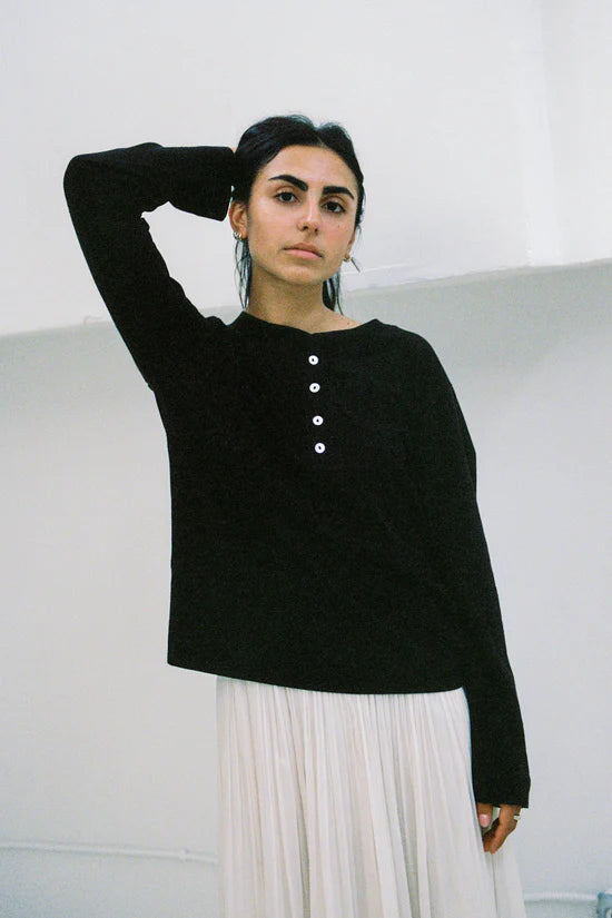 Hemp Bay Henley - Black