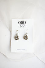 Load image into Gallery viewer, Silver Gish Earrings