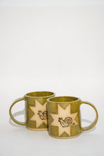 Load image into Gallery viewer, Snail Quilt Square Mug