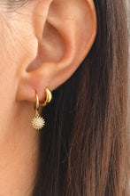 Load image into Gallery viewer, Gold Huggie Hoop Earrings