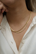 Load image into Gallery viewer, Gold Skinny Flat Chain