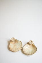 Load image into Gallery viewer, Shell Incense Holder