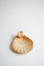 Load image into Gallery viewer, Shell Incense Holder