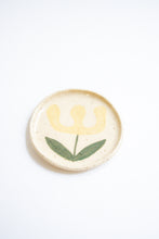 Load image into Gallery viewer, Flower Dish