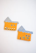 Load image into Gallery viewer, Ceramic House Magnet
