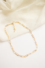 Load image into Gallery viewer, Gold Paperclip chain necklace