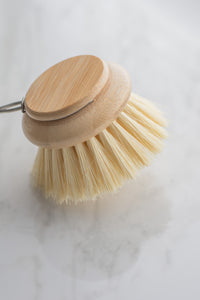 environmentally friendly dish brush made of bamboo